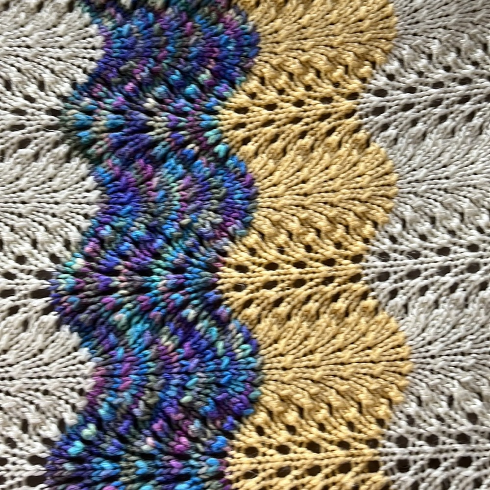 Hand crocheted baby blanket, - Picture 2 of 5